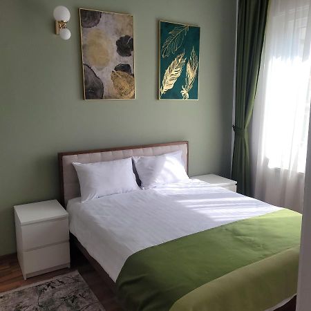 B8 - Spacious, Charming Apartment In Central Sibiu Esterno foto