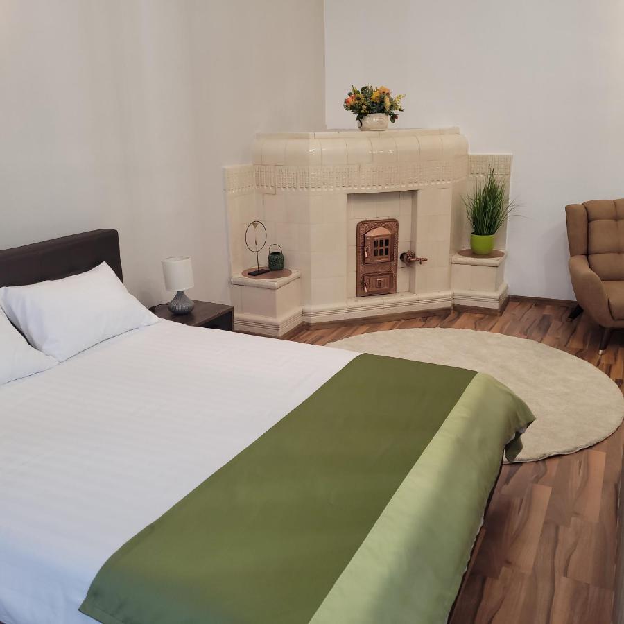 B8 - Spacious, Charming Apartment In Central Sibiu Esterno foto